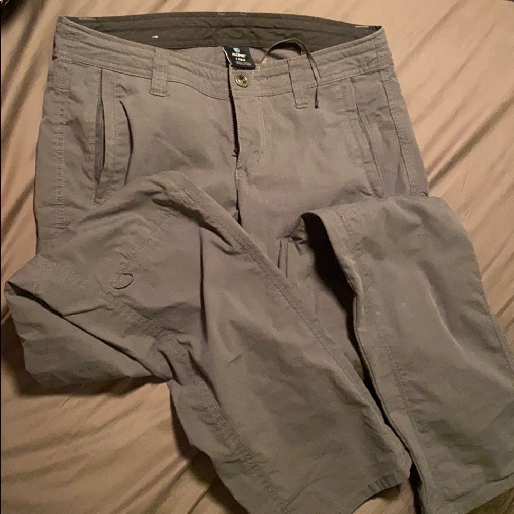 Hiking pants roll up